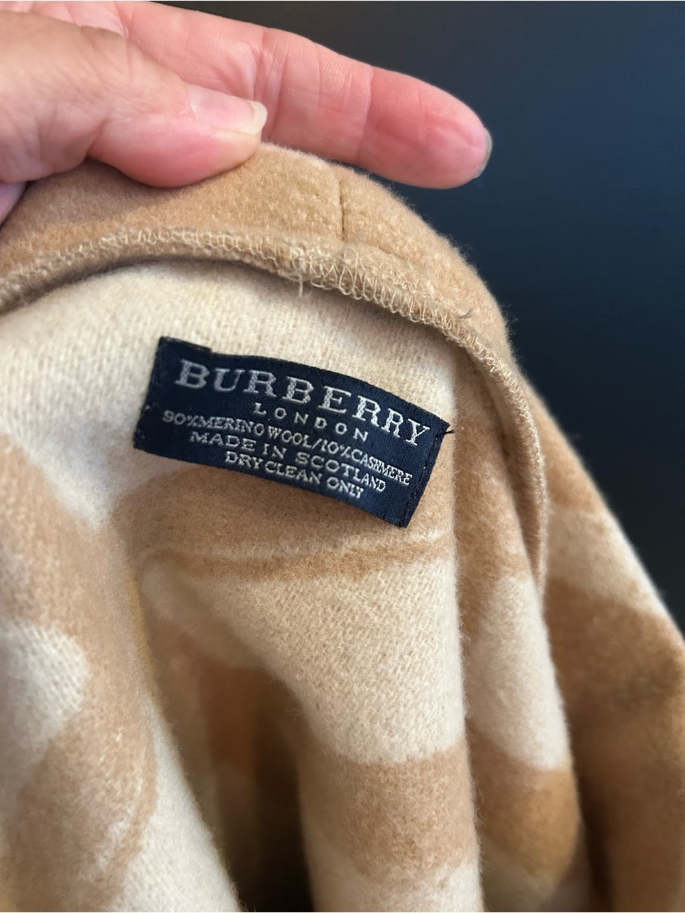 Burberry Tan & Cream Wool and Cashmere Blend Wrap - Picture 4 of 4